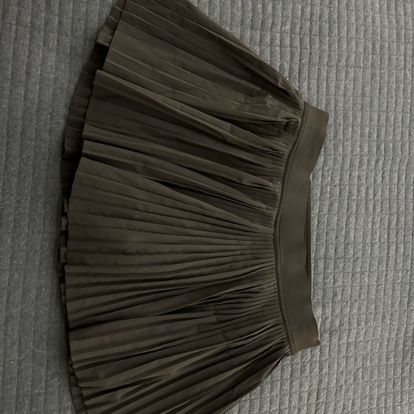lululemon athletica Black Pleated Skater Skirt - Picture 9 of 9